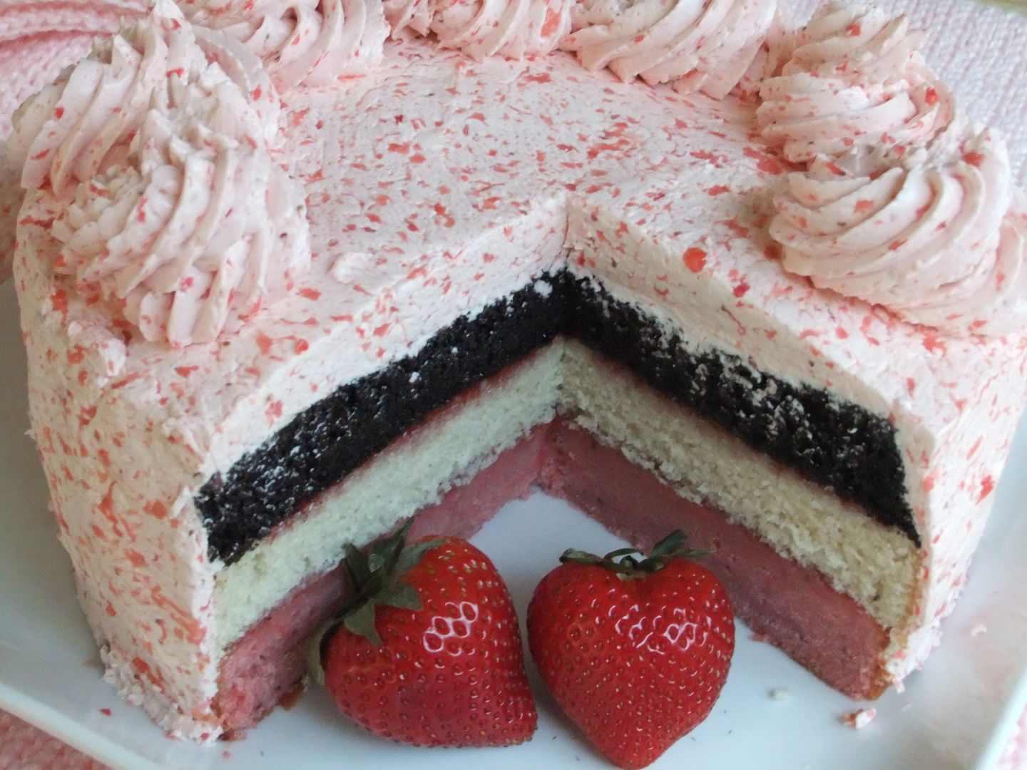 Neapolitan layer cake, Recipe Petitchef