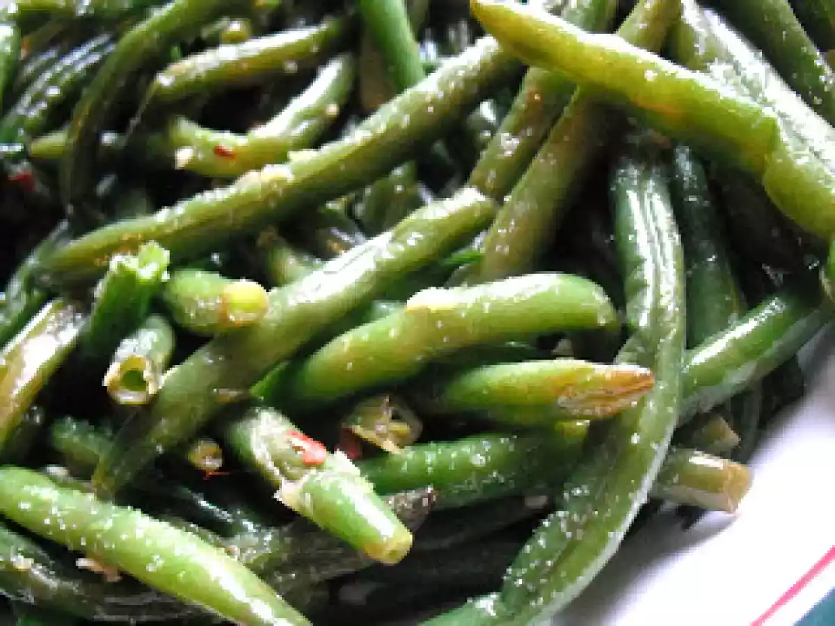 Neapolitan Sauteed Green Beans