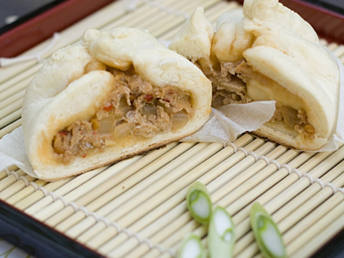 Nikuman Japanese Steamed Pork Buns - photo 2