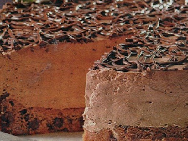 NO-BAKE CHOCOLATE CHEESECAKE