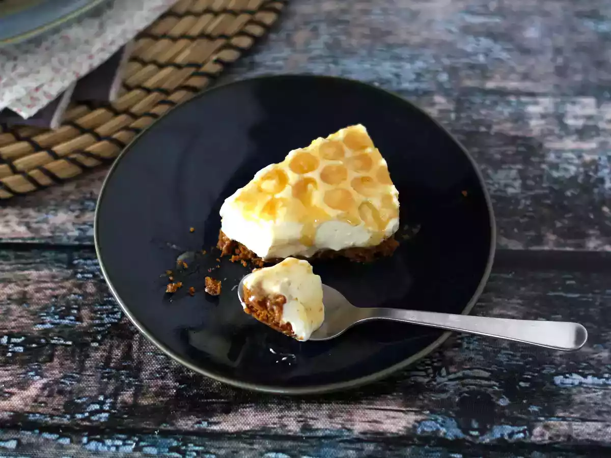 No-bake lemon and honey cheesecake (cake decoration tutorial) - photo 4