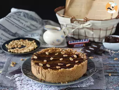 No bake Snickers cheesecake, so yummy!
