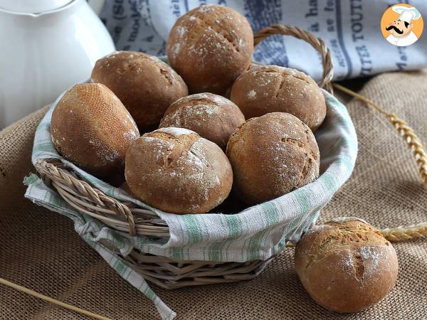 No knead mini breads - crispy and soft result!