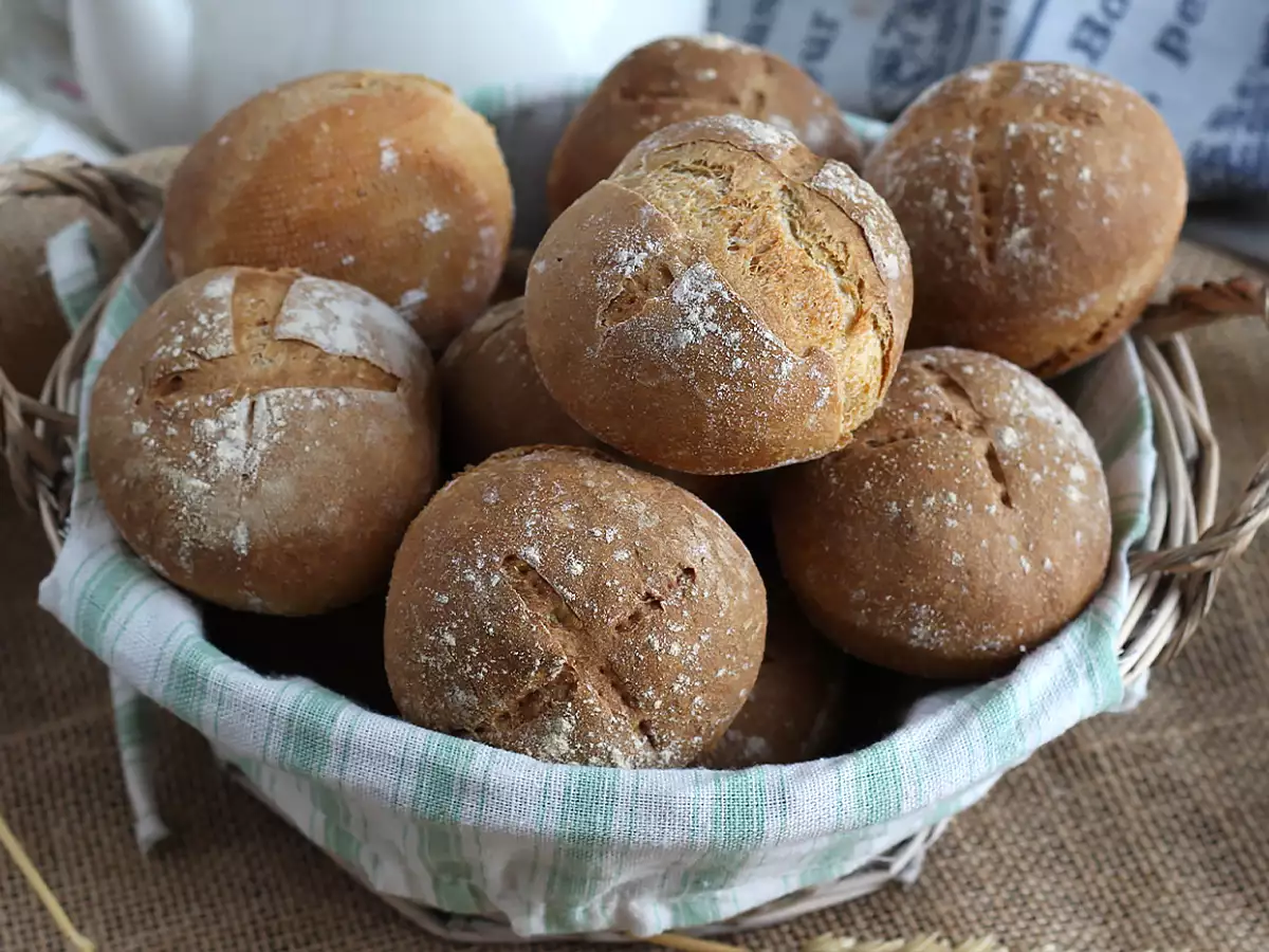 No-knead rolls – crispy on the outside and soft on the inside! - photo 4