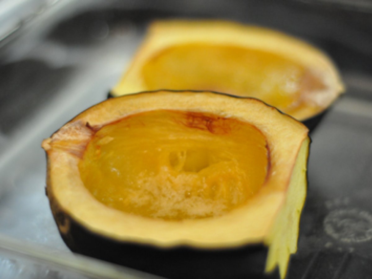 Not-too-Sweet Autumn Dessert: Acorn Squash Pie with Apples - photo 7