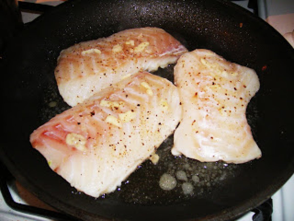 Nut Free Salad Pesto Pasta with a Pan Fried Cod Loin - photo 3