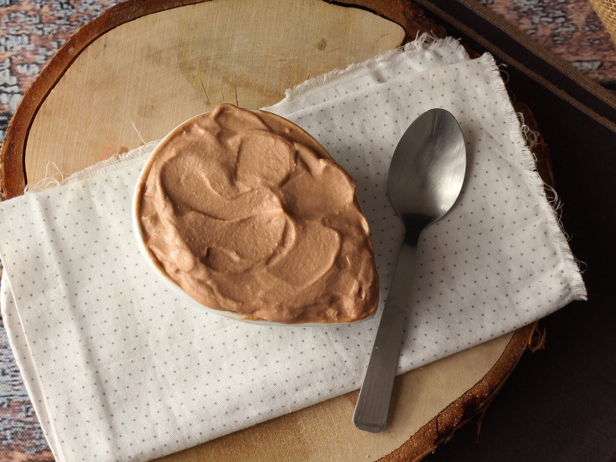 Nutella whipped cream, perfect to frost layer cakes ! - photo 3