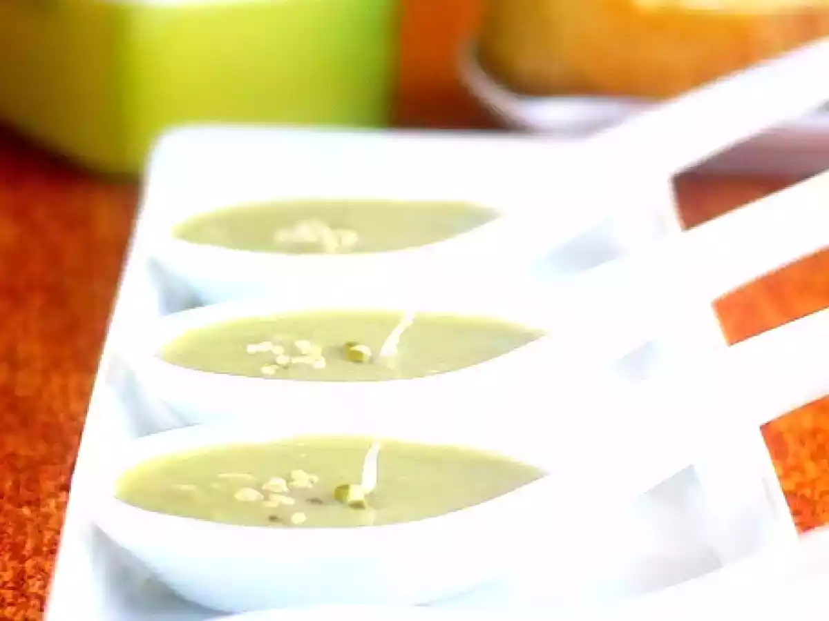 Nutritious Asparagus Soup with Lemon Sauteed Tips