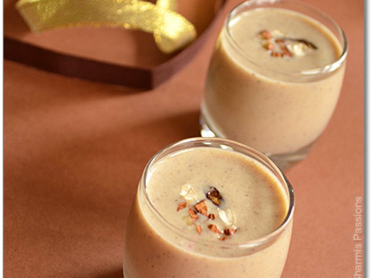 Oats, Dates and Almonds Milkshake