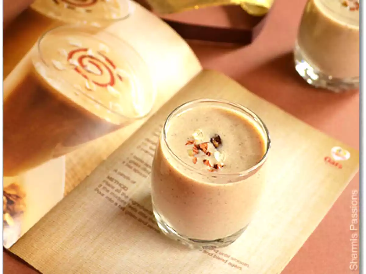 Oats, Dates and Almonds Milkshake - photo 3
