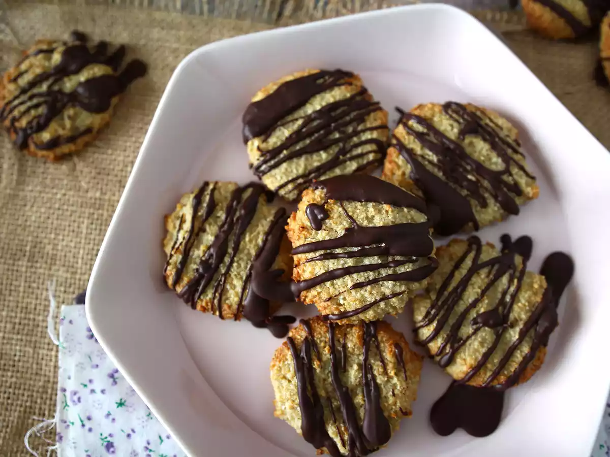 Okara oat cookies with chocolate - photo 2