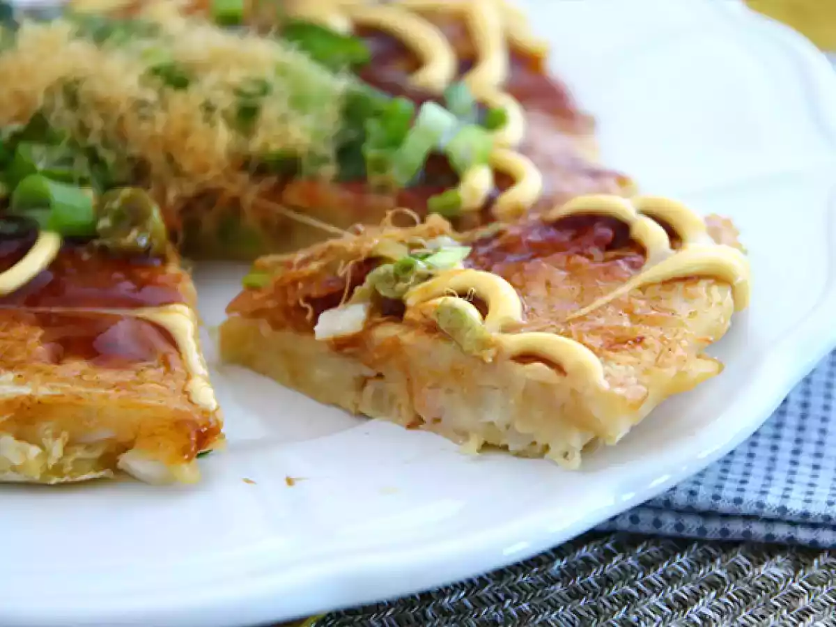 Okonomiyaki - japanese savory pancake - photo 5
