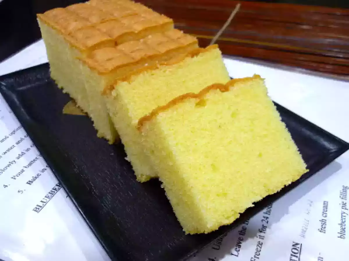Old Fashioned Butter Cake
