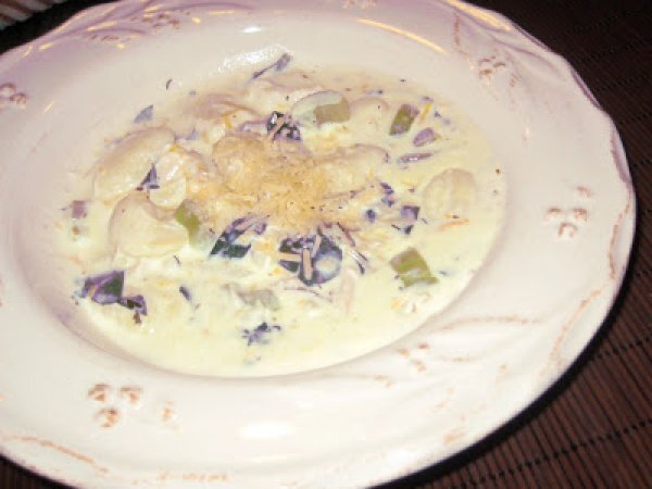 Olive Garden Chicken and Gnocchi Soup