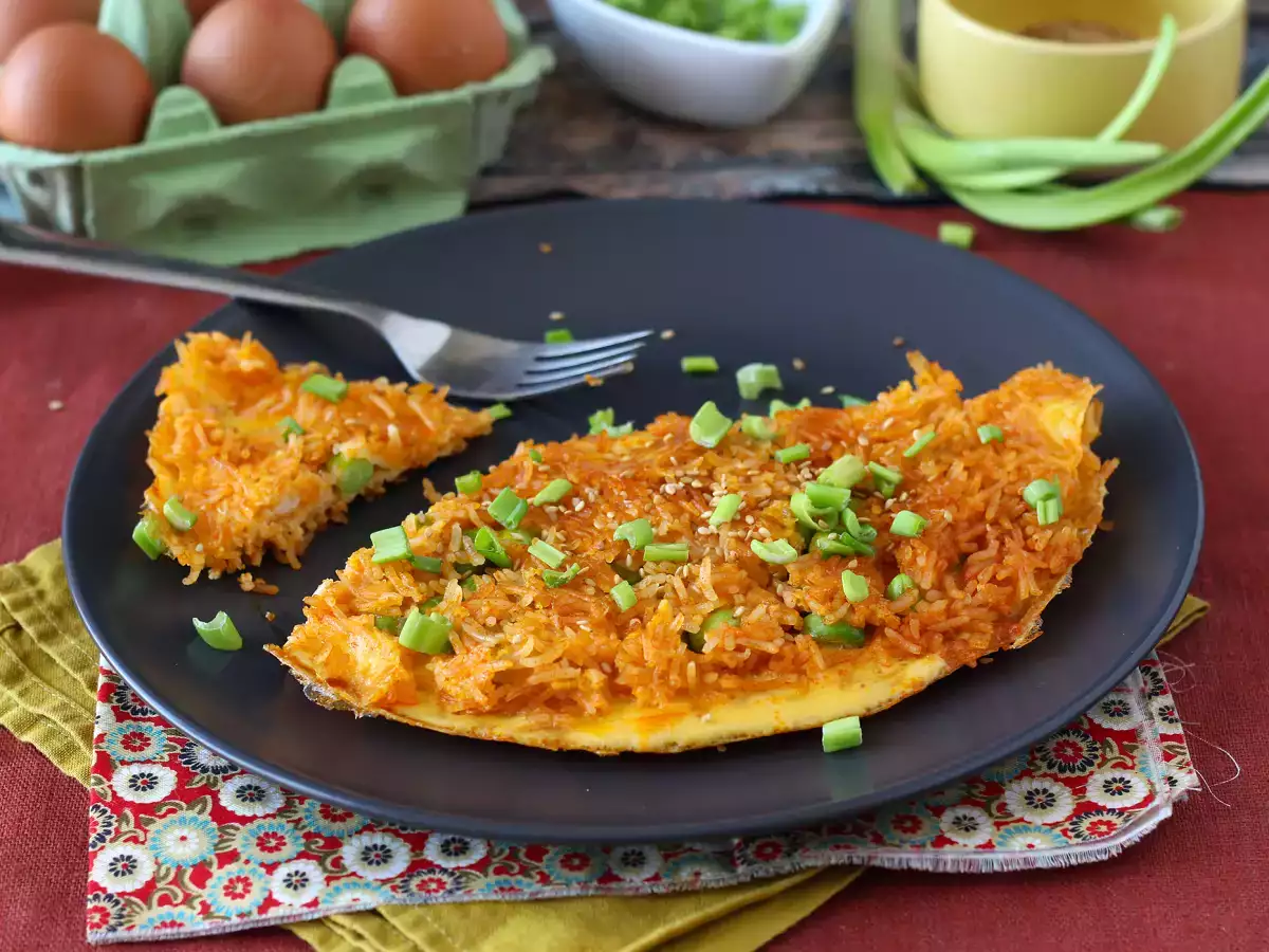 Omelette with crispy rice and edamame, a quick, spicy, zero-waste meal! - photo 2