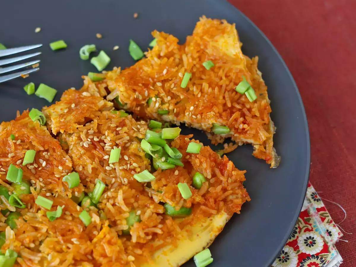 Omelette with crispy rice and edamame, a quick, spicy, zero-waste meal! - photo 4
