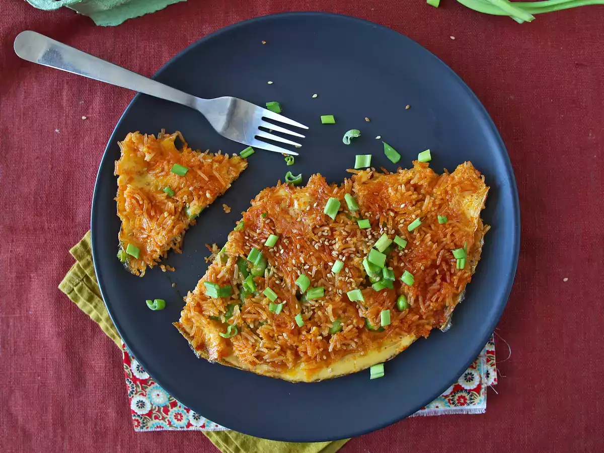 Omelette with crispy rice and edamame, a quick, spicy, zero-waste meal! - photo 6