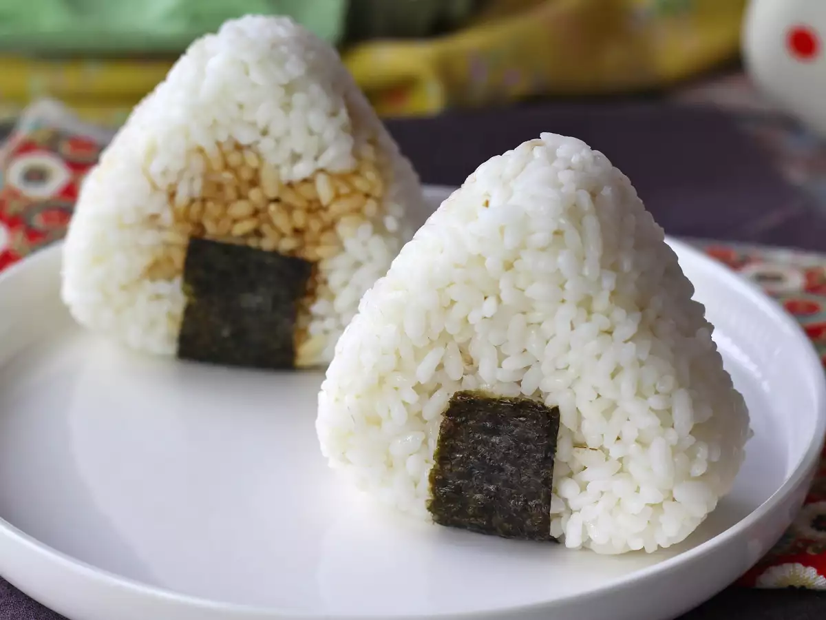 Onigiri with egg yolks cured in soy sauce - photo 5