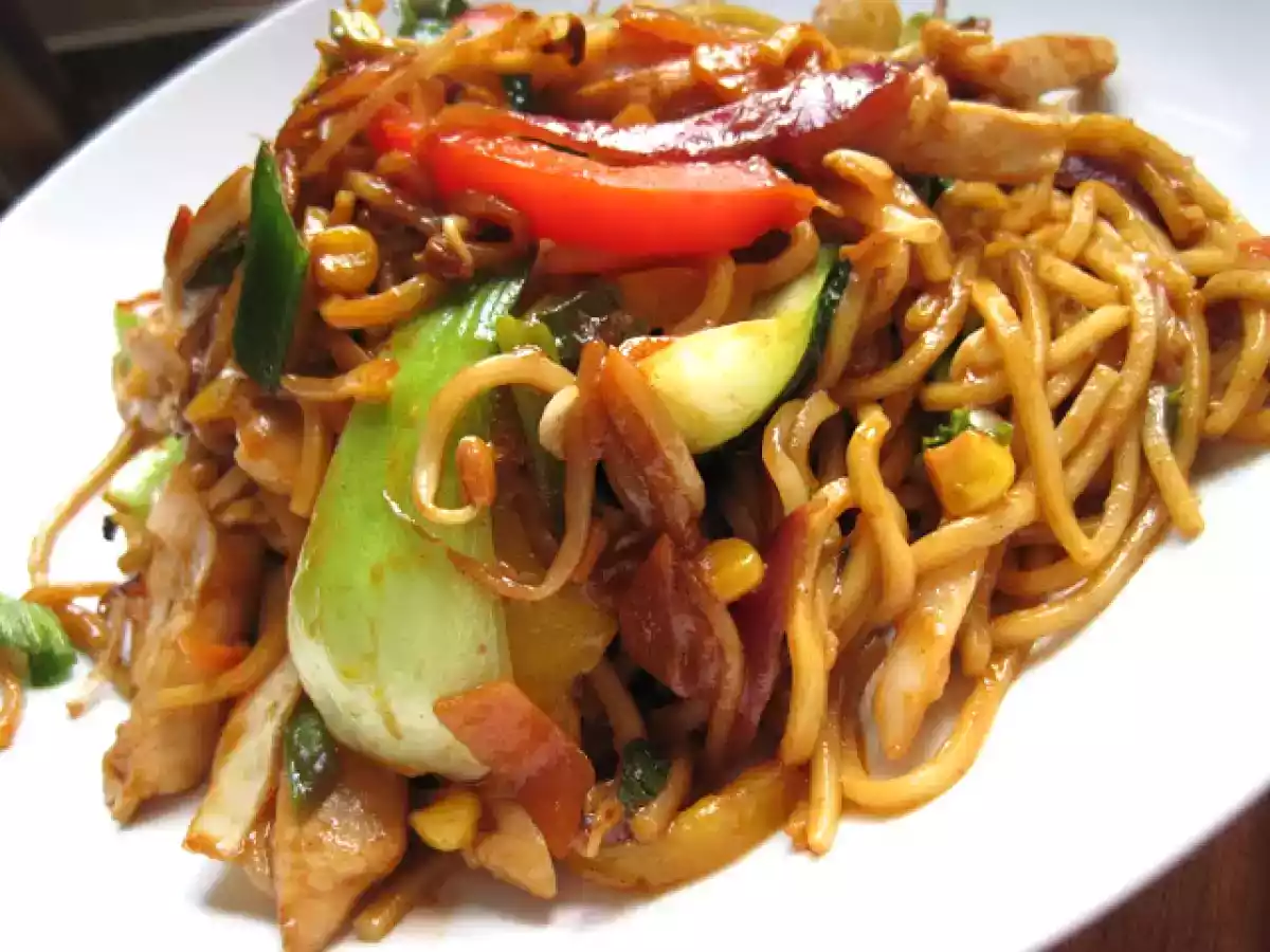 Oodles of Noodles - photo 2