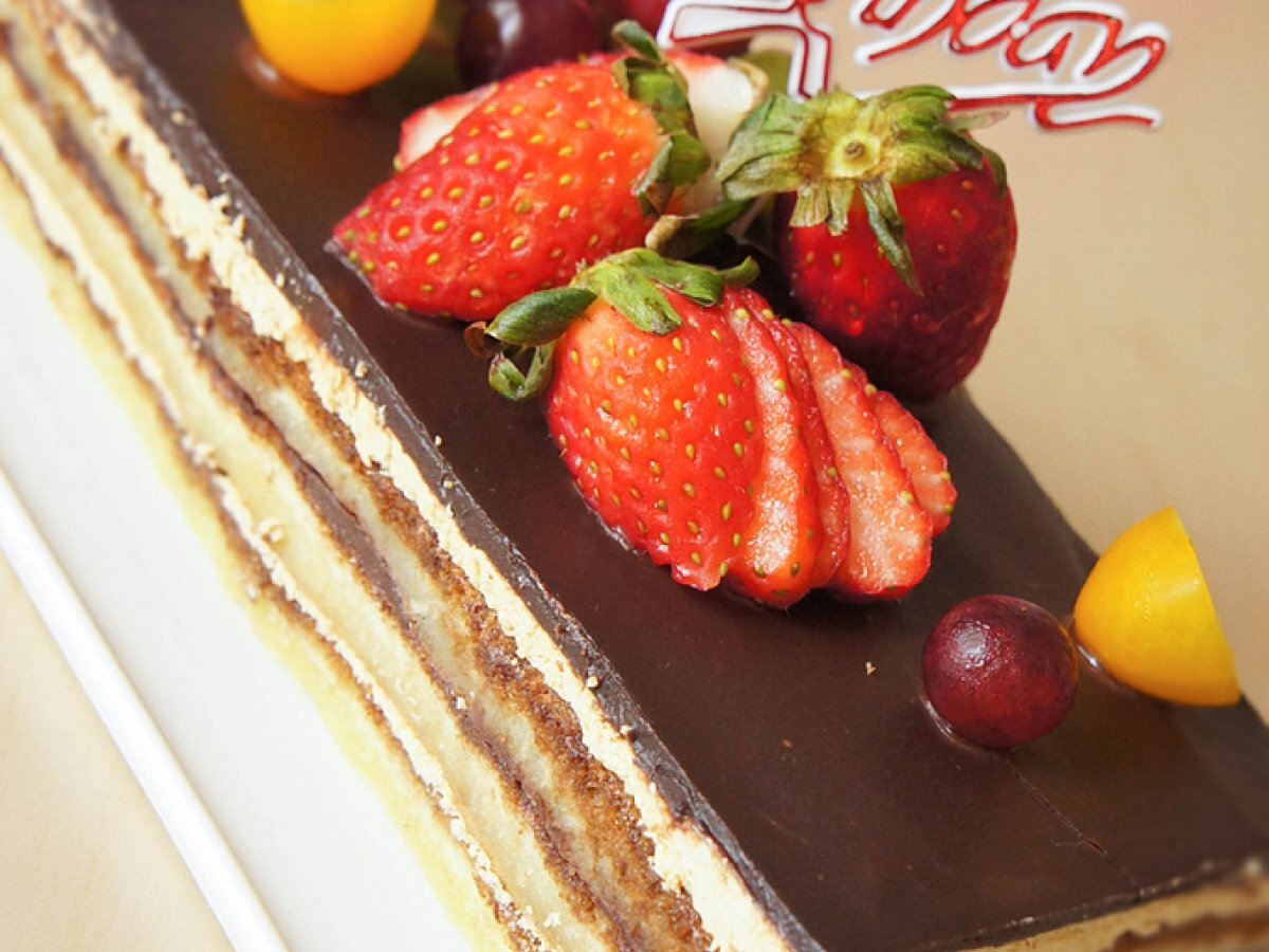 Opera Cake stacks up courage. - photo 2