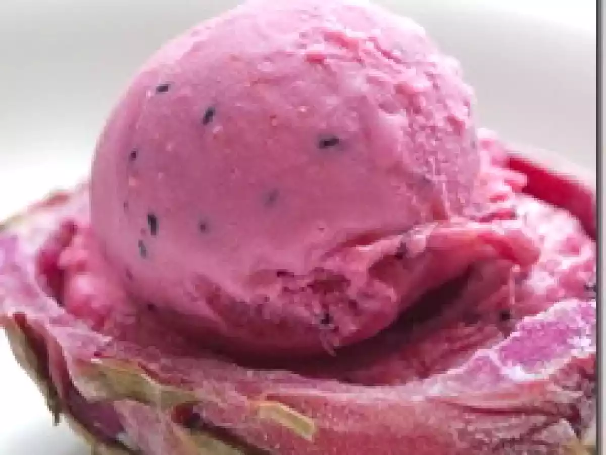 ORANGE DRAGON FRUIT ICE CREAM