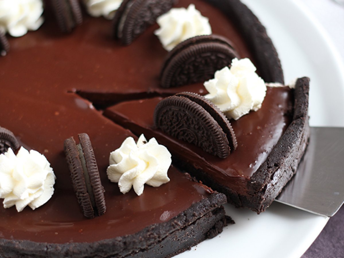 Oreo and chocolate tart - no bake