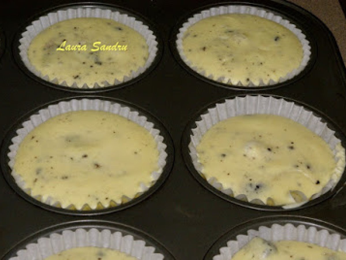 Oreo Cookie Cupcakes - photo 6