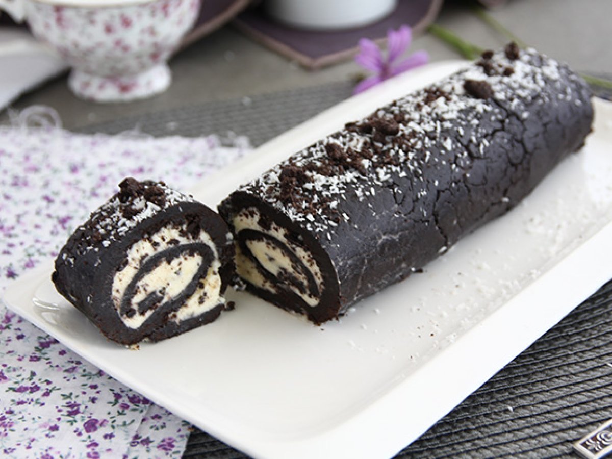 Oreo roll cake