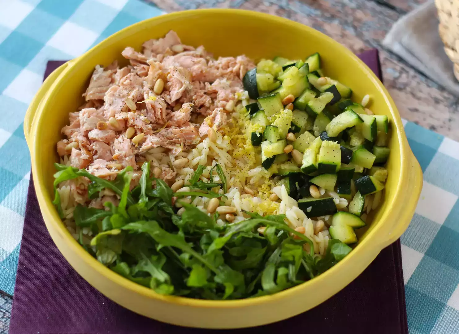 Orzo pasta salad with salmon and zucchini