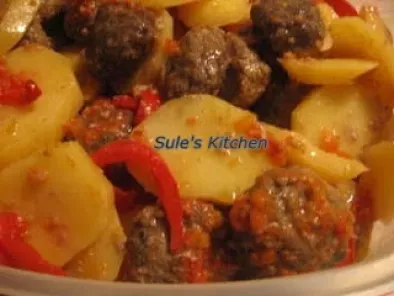 Oven baked meatballs with potatos (firinda kofte patates) - Recipe ...