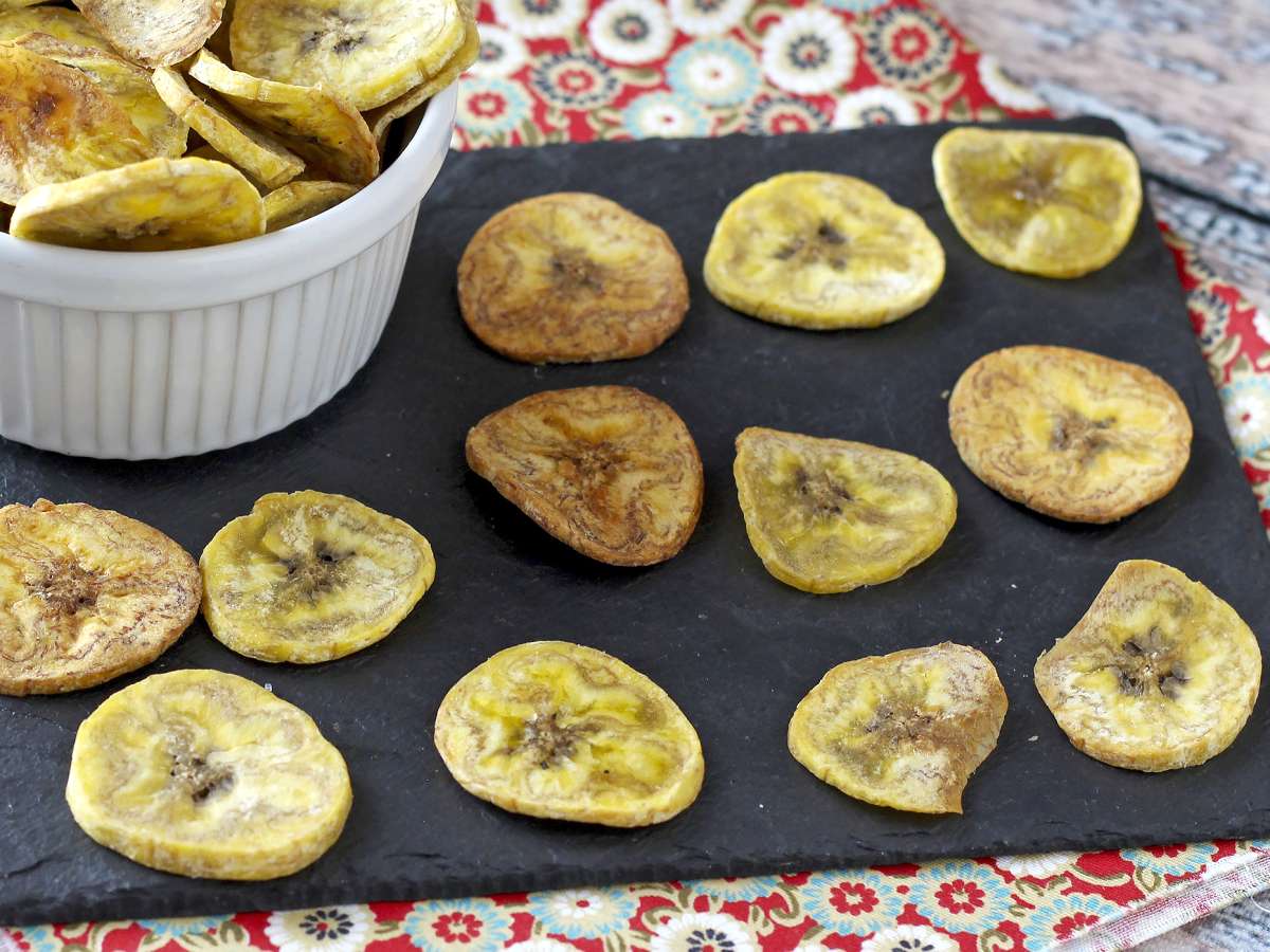 Oven-Baked Plantain Chips