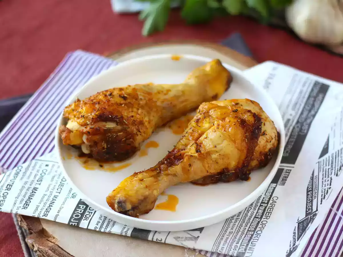Oven marinated chicken drumsticks - super quick to make!