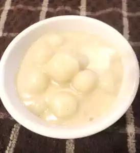Paal Kolukattai (Steamed Rice balls in Coconut Milk)