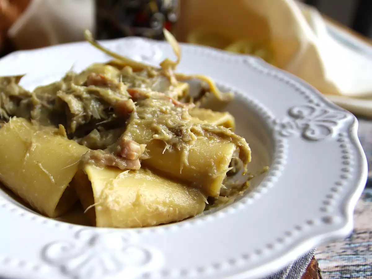 Paccheri pasta with artichokes and bacon - photo 4