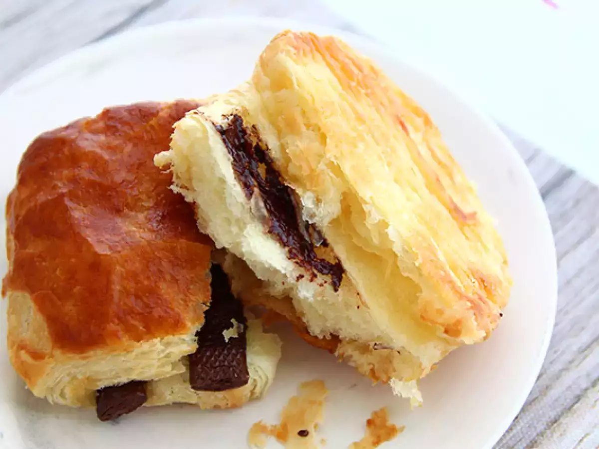 Pain au chocolat or chocolatine - photo 4
