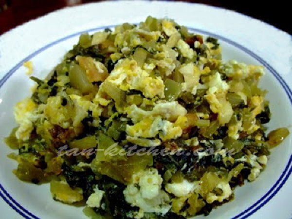 Food Endeavours of the Blue Apocalypse: Stir Fried Pickled Mustard Greens  with Chicken and Pork Balls