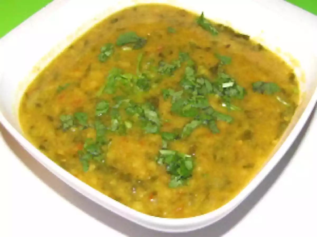 Palak Methi Dal (Spinach Fenugreek Lentil)