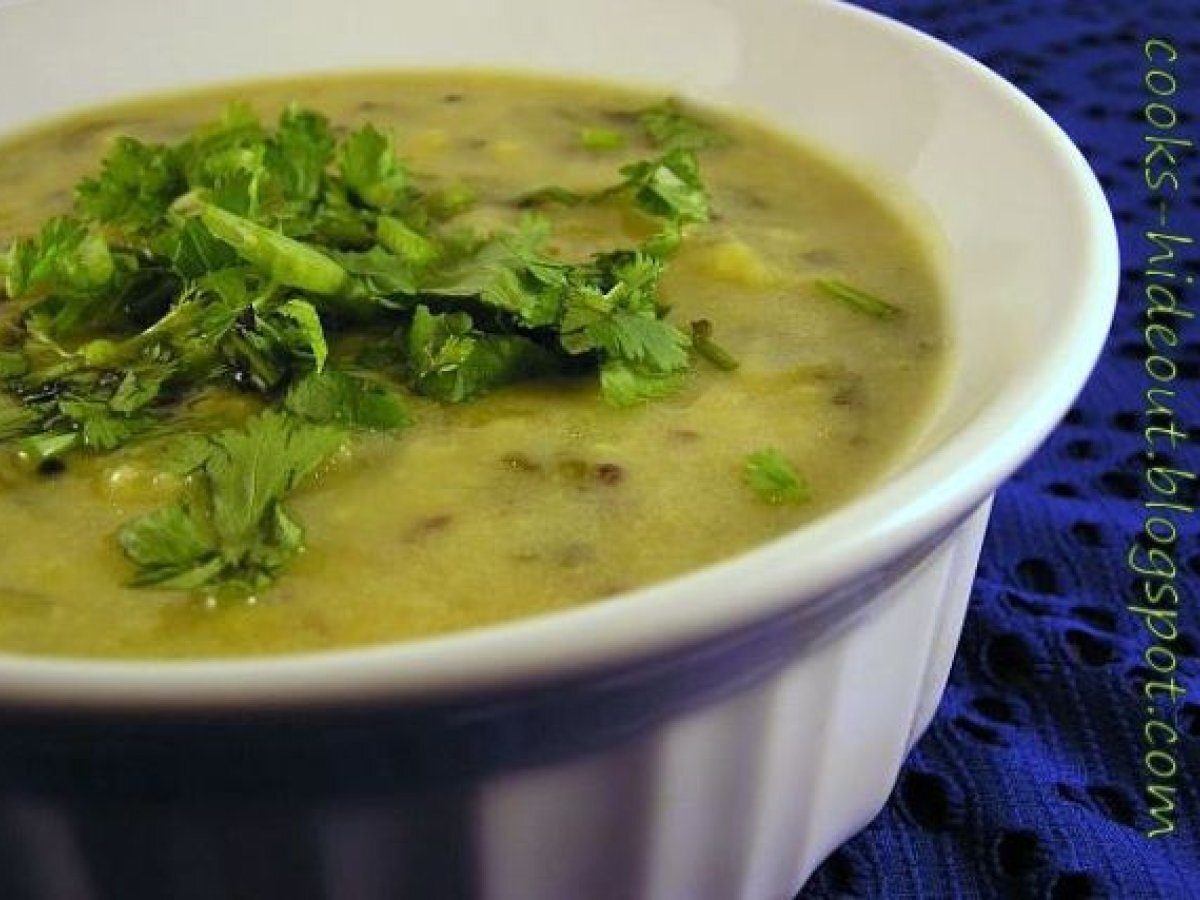 Palakura Pesarapappu/ Moong dal with spinach