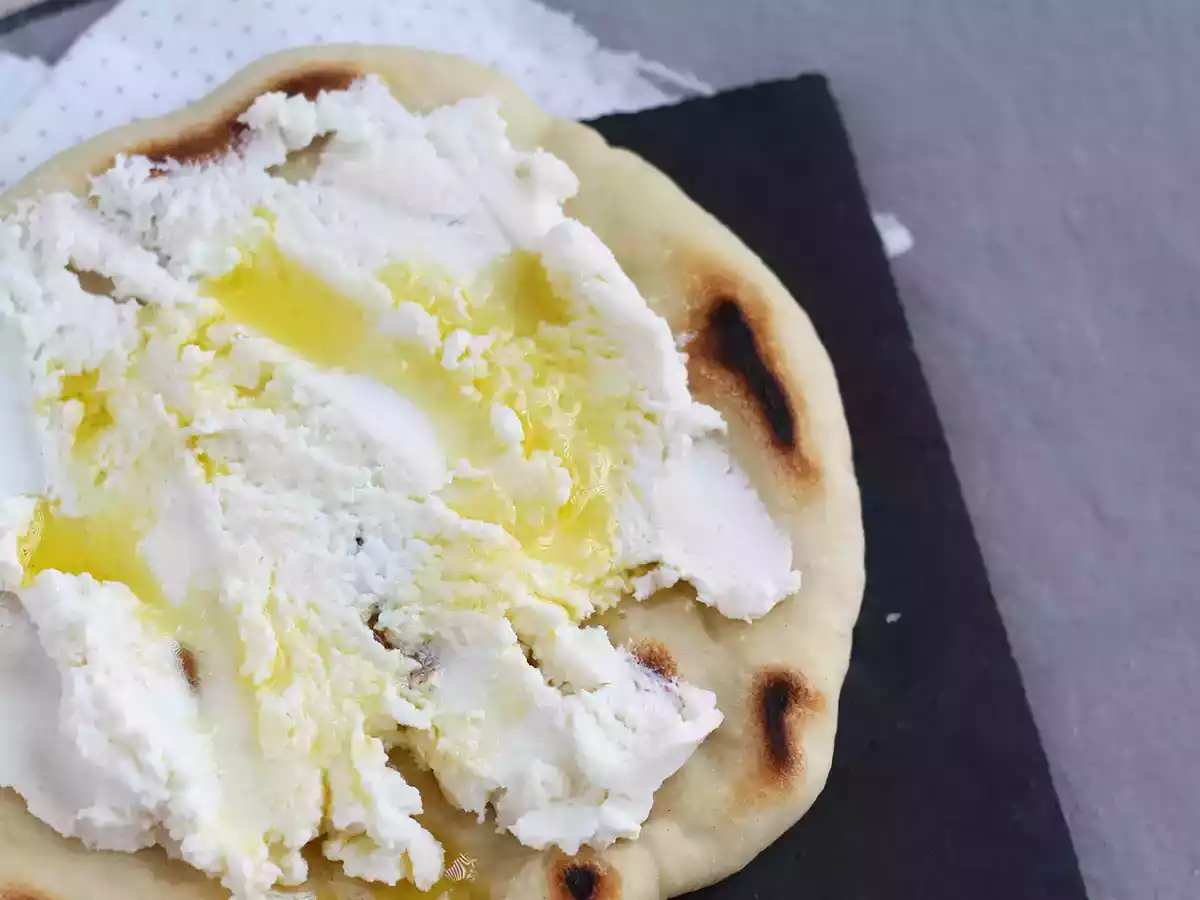Pan-fried pita bread - photo 4