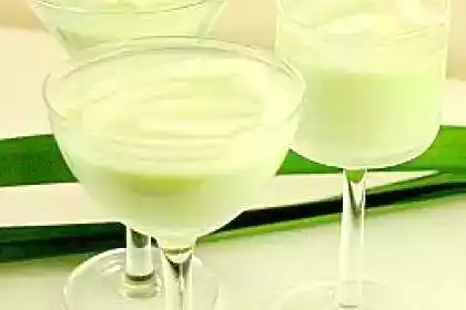 Pandan coconut panna cotta recipe: a simple, tasty dessert