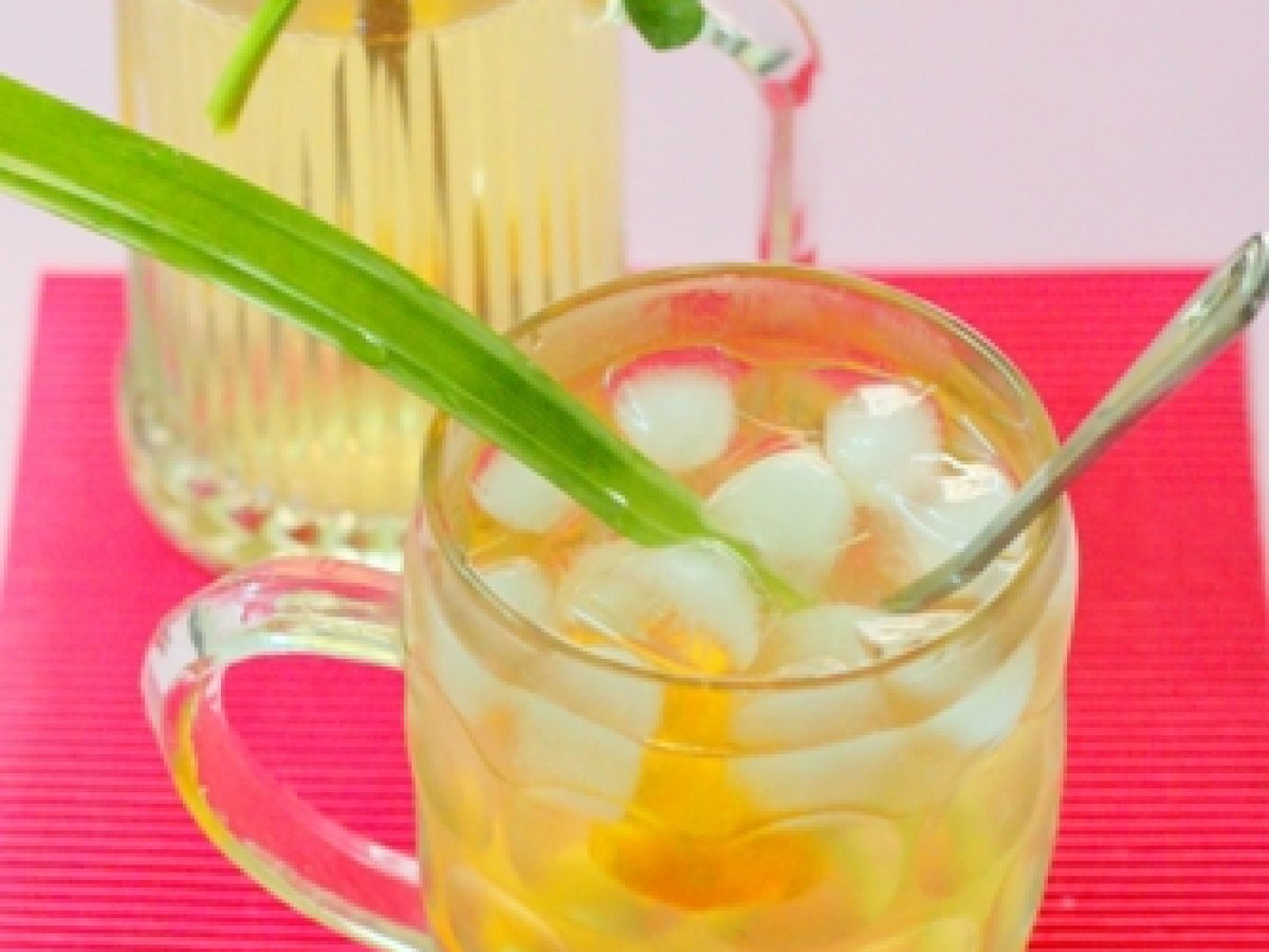 Pandan (Screwpine) Limau Kasturi (Calamansi) Drink