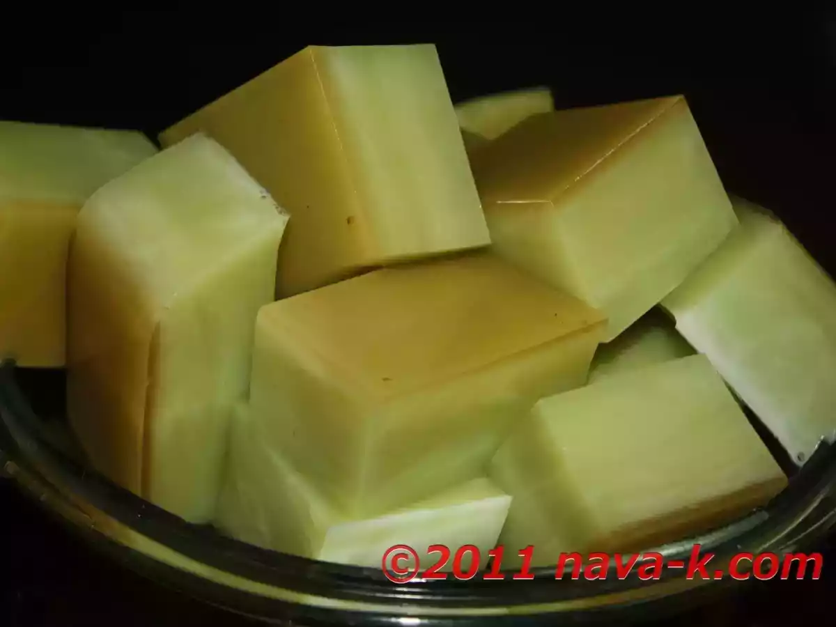 Pandan/Screwpine And Milk Jelly