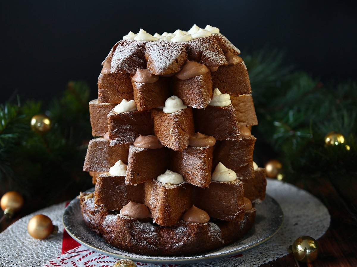 Pandoro brioche filled with Nutella cream and vanilla cream in the shape of a Christmas tree