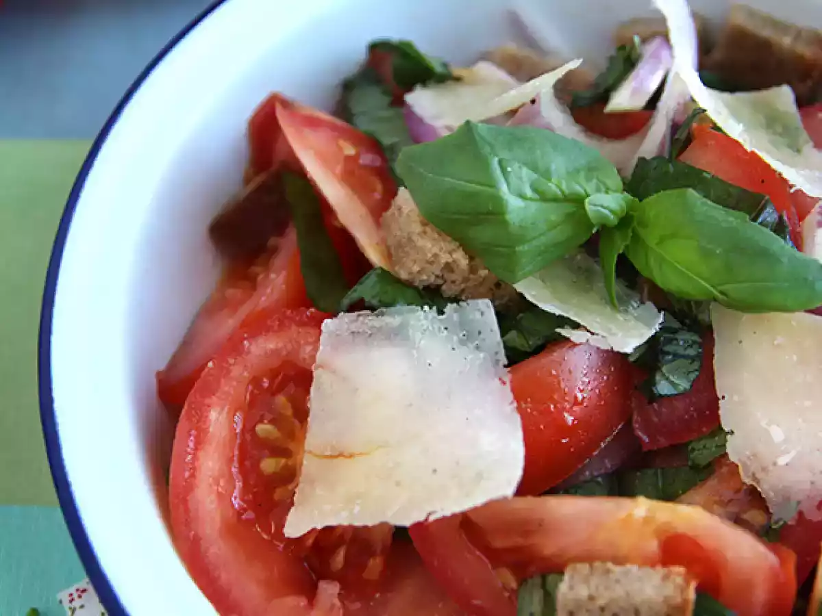 Panzanella salad - italian bread salad - photo 3