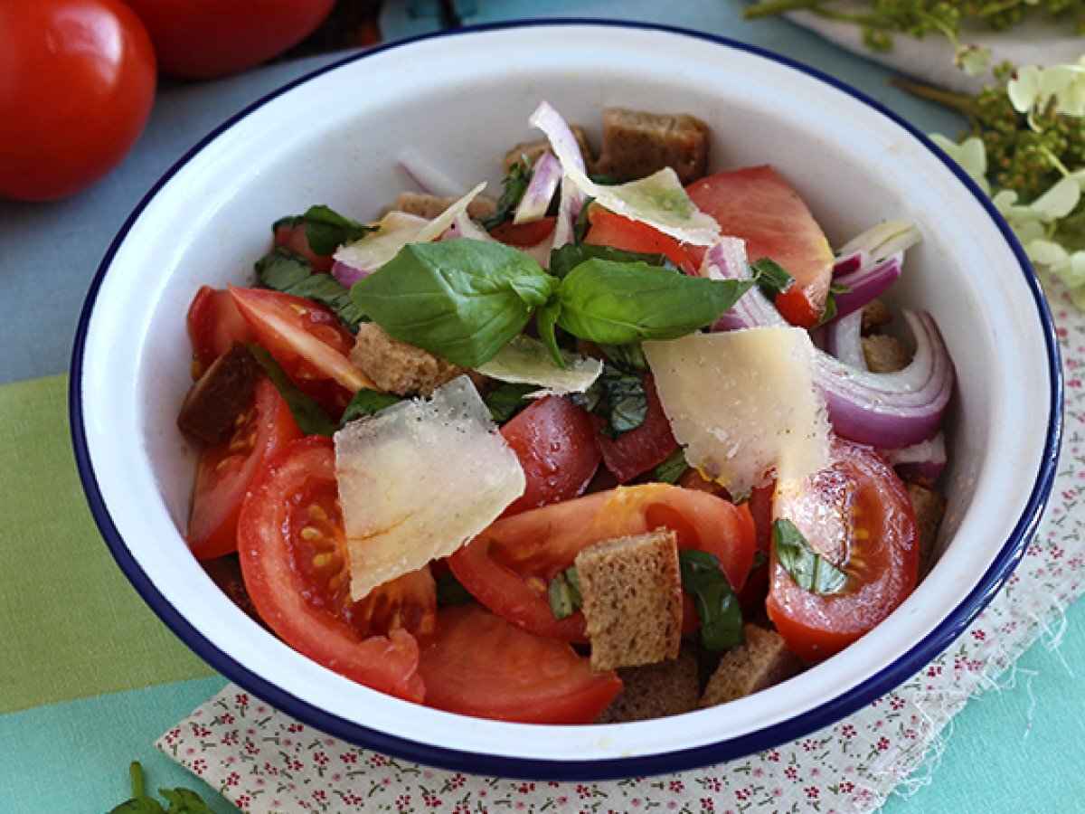 Panzanella salad - Italian salad - photo 5