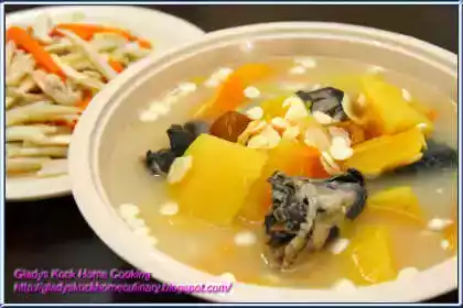 Papaya soup recipe with american ginseng & black chicken