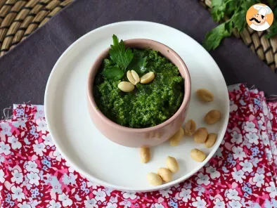 Parsley and peanut pesto, an explosion of flavors