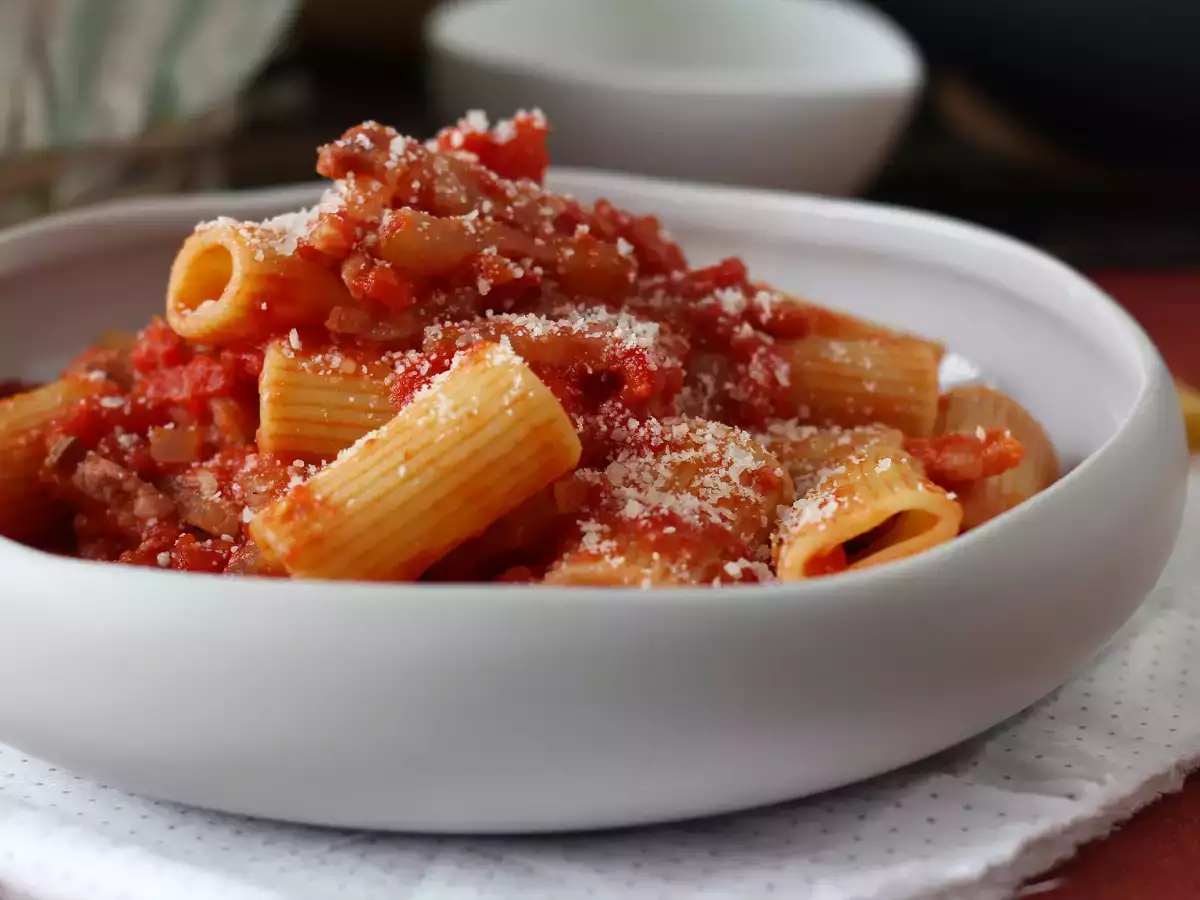 Pasta all’Amatriciana: the traditional recipe, explained step by step - photo 2