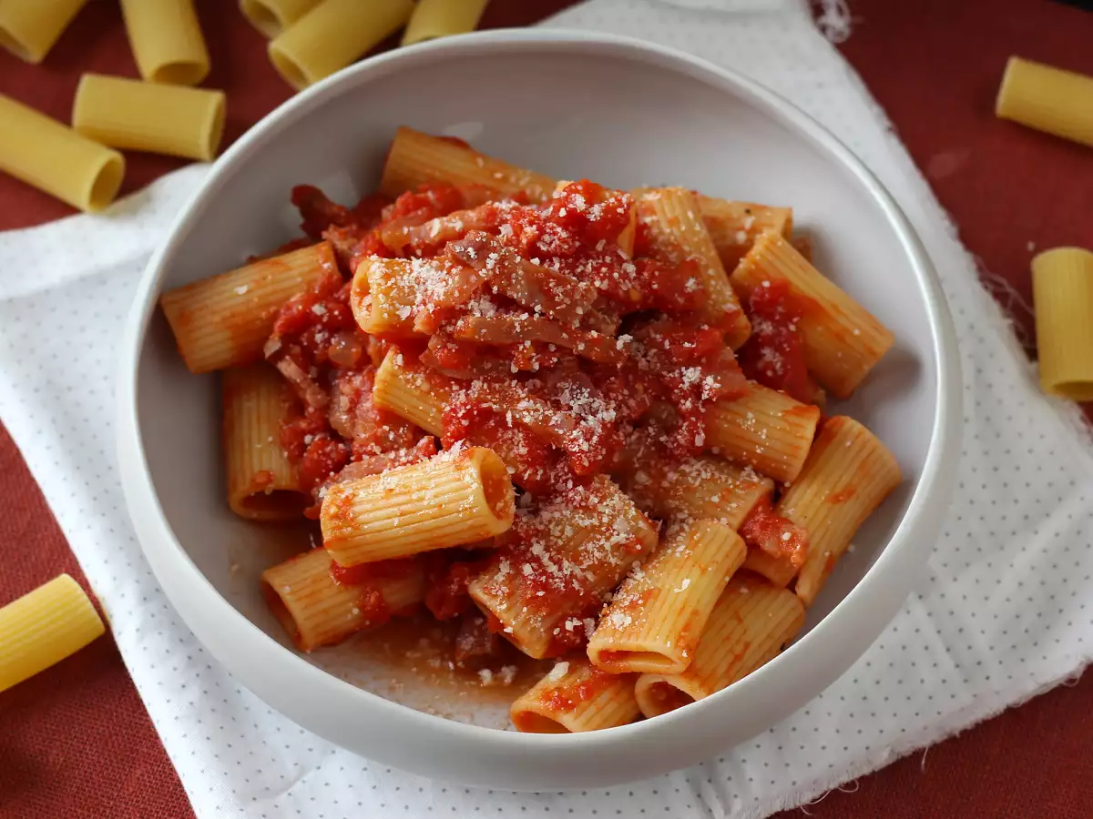 Pasta all’Amatriciana: the traditional recipe, explained step by step - photo 3