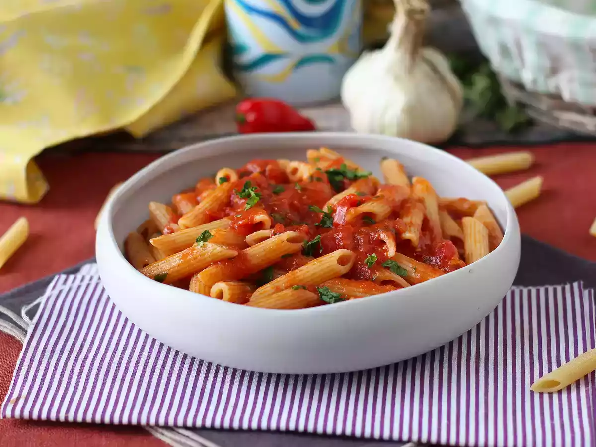 Pasta all'arrabbiata: a heart-warming italian classic!